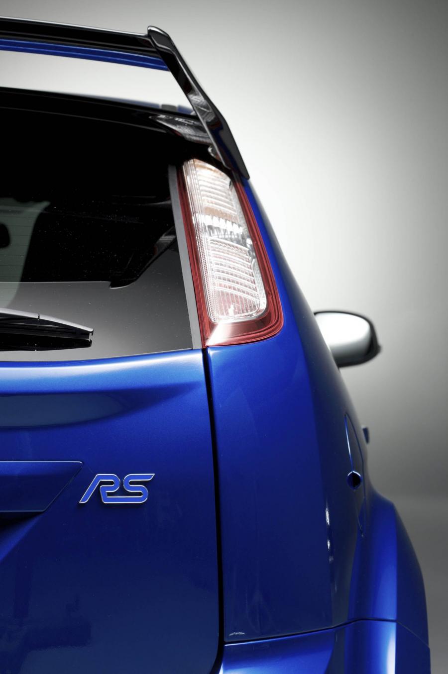  Ford Focus RS 2009 года  (фото 8 из 105)